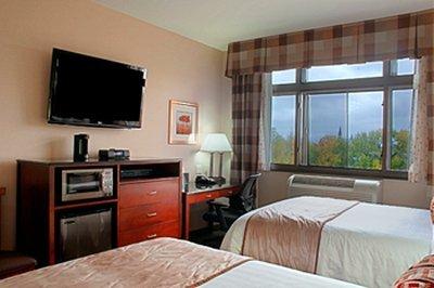 Best Western Plus Arena Hotel New York Ngoại thất bức ảnh