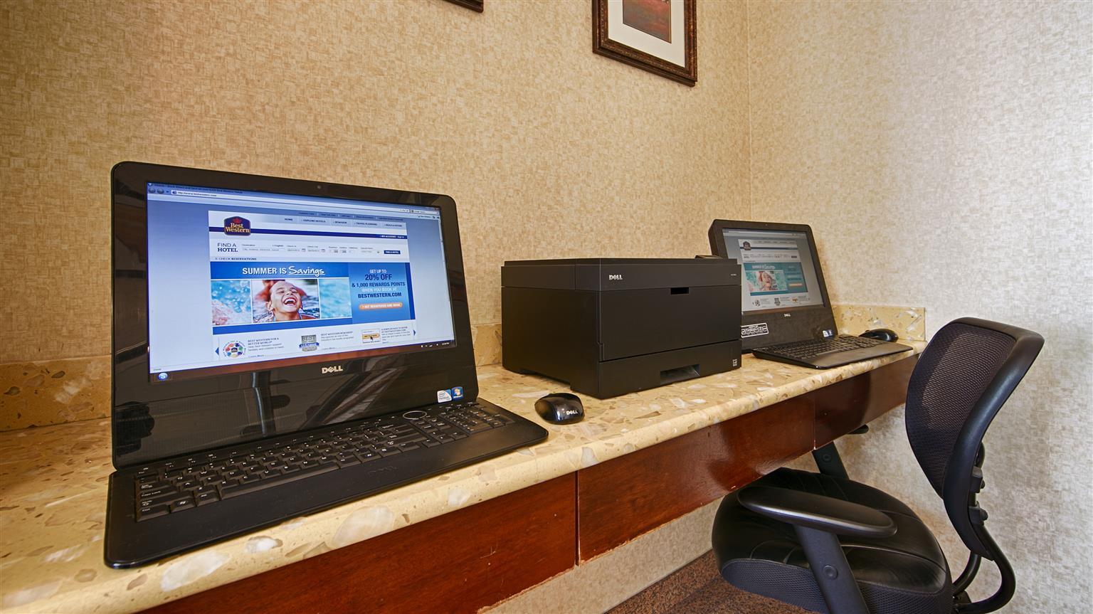 Best Western Plus Arena Hotel New York Ngoại thất bức ảnh